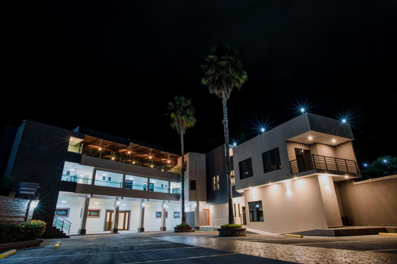 Hotel La Querencia Río Verde エクステリア 写真